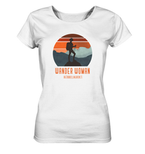 Laden Sie das Bild in den Galerie-Viewer, Wander Woman - Ladies Organic Shirt